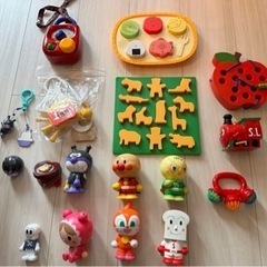 赤ちゃん おもちゃ 0歳から1歳　まとめ売り17点 アンパンマン...