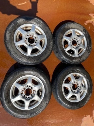 12インチアルミホイール。マルチ穴