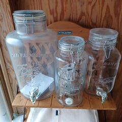 ガラスのビンの画像