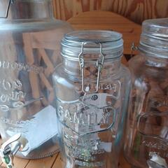 ガラスのビンの画像