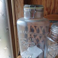 ガラスのビンの画像