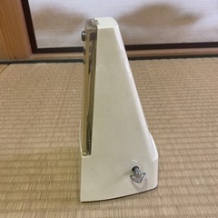 YAMAHA 昭和レトロ　ビンテージ　メトロノーム　ヤマハの画像