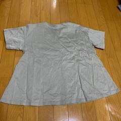 ユニクロ　トップスの画像
