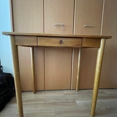 テーブル
