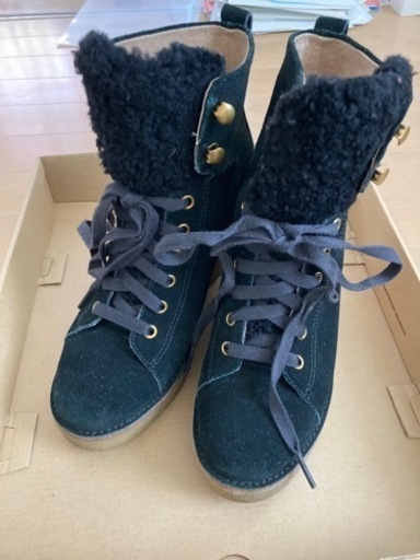 UGG 厚底ブーツ(ムートンじゃないです)