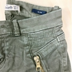ZARA  カーキ パンツ  Sサイズの画像