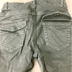 ZARA  カーキ パンツ  Sサイズの画像