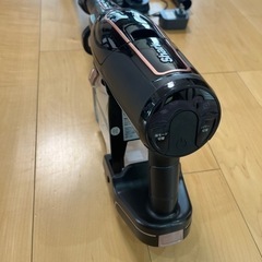 【値下げしました】シャーク　EVOFLEX充電式コードレスクリーナー【S30】 の画像