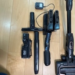 【値下げしました】シャーク　EVOFLEX充電式コードレスクリーナー【S30】 の画像
