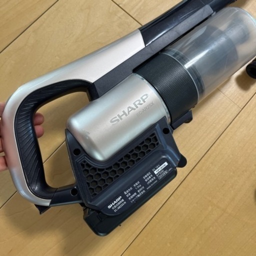 【値下げしました】シャープ SHARP EC-AR2SX コードレススティックサイクロン式クリーナー 掃除機◆サッと使える、軽量1.5