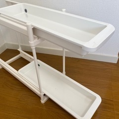 収納ラックの画像
