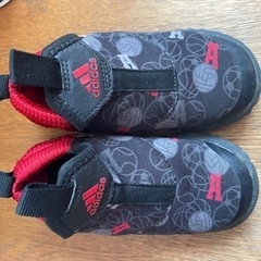 adidas靴