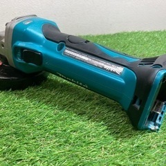 □ makita コードレスディスクグラインダー GA400DZ □ の画像