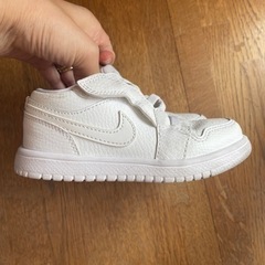 nike子供靴の画像