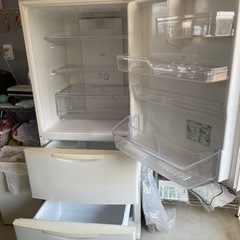 AQUA冷蔵庫の画像