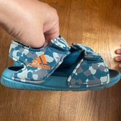 adidas 夏　靴の画像