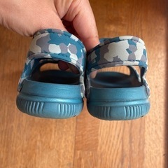 adidas 夏　靴の画像