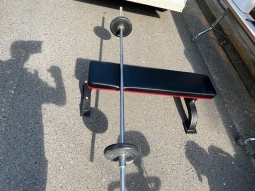 自宅トレーニングセット　ベンチプレス、、エアロバイク3点