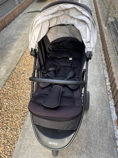 【美品】アップリカ　ベビーカー　バギー　３輪　スムーブ　スムーヴ