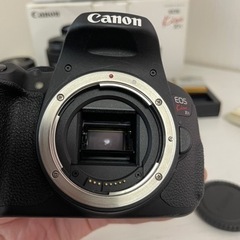 Canon EOS kiss x7i ダブルズームキット　一眼レフカメラの画像