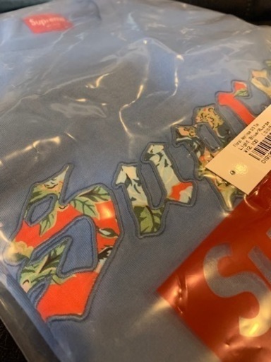 シュプリームtシャツ　XL