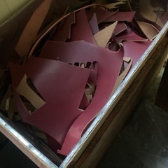 革　レザークラフト　その他　ハギレの画像