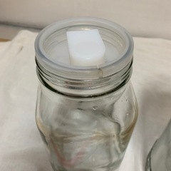 果実酒、梅干し瓶の画像