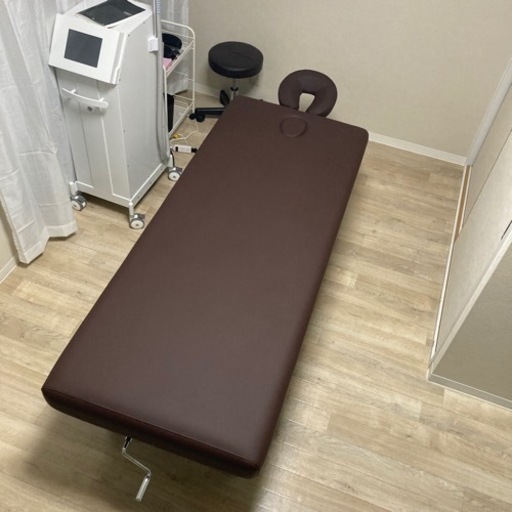 昇降式ベッド　椅子付き