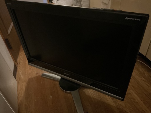 テレビ　シャープ　AQUOS　32型　LC-32D10