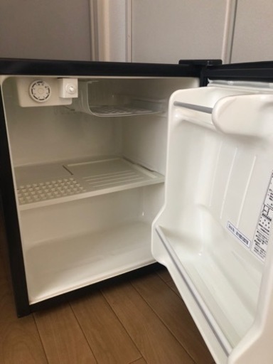 【お取引決定】ちっちゃい冷蔵庫  寝室  ビール専用等