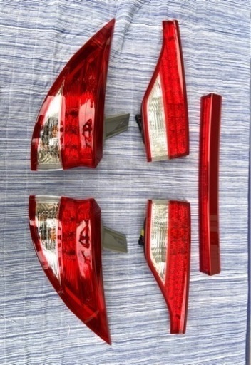 新車外し50系エスティマ中期後期純正レッドテールランプ5点セット