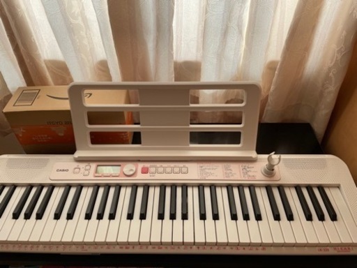 カシオ　キーボード　lk-320