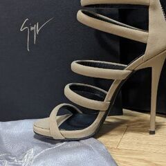 超美品ジュゼッペザノッティGIUSEPPE ZANOTTIヒール