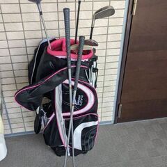 ゴルフバッグとクラブセット