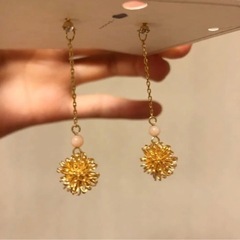 【岩座】揺れる優美なピンクジェイドのピアスの画像