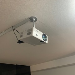 アマプラなどで自宅で無料映画を。ホームシアターセット。2022年にAmazon購入の画像