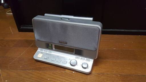 Panasonic パナソニック　RF-U700　FM/AM /TV 3バンドレシーバー ラジオ　本体のみ　通電動作確認済み
