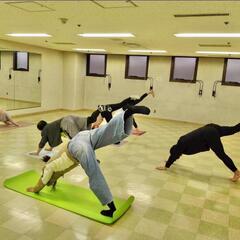 🌸【4/8】体が楽しいきっかけイベント！🌸
⭐参加者募集中⭐
【ヨガとキックボクシングが同時に体験できるコラボイベント】
皆で体を軽く動かしながら楽しく過ごしましょう！ - 大阪市