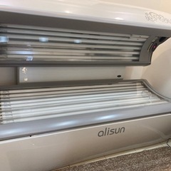ALISUN社 コラーゲンマシン 日焼けマシン　顔倍増照射付き美品です！！ 業務変更の為、お譲りします。 顔部分ランプ多めに付いている最新機種ですの画像