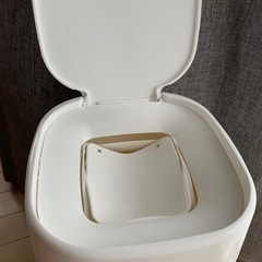 防臭BOX ゴミ箱の画像