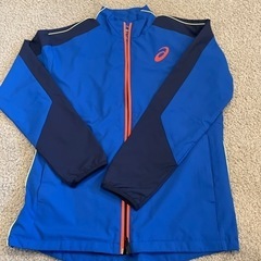 アシックス　スポーツウェア　アウター