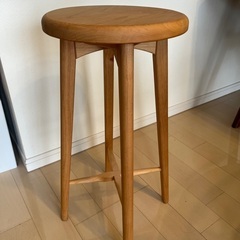 キッチンスツール　φ30cm、H60cm
