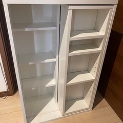 スライド式　本棚の画像