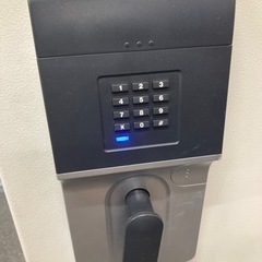 ジャンク品差し上げます　耐火金庫の画像