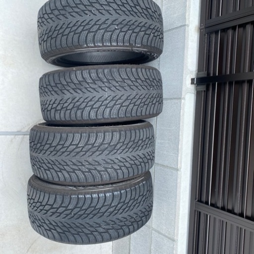 スタッドレスタイヤ４本セット245/45R18