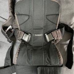 ベビービョルン　BabyBjorn one  抱っこ紐　
