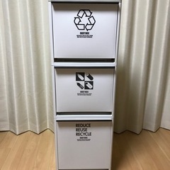 3段 分別ダストボックス　キャスター付きの画像