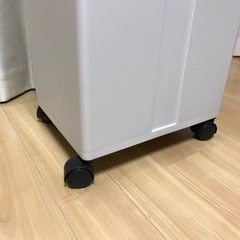 3段 分別ダストボックス　キャスター付きの画像