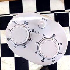 アイリスオーヤマ　タワーファン　TWF-M72 　2018年製　ホワイト　首振り機能　風量調整　タイマー付きの画像
