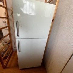 冷蔵庫の画像
